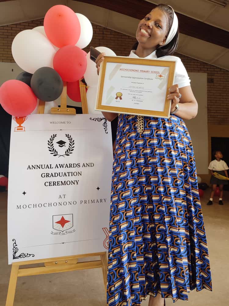 Mochochonono Graduation